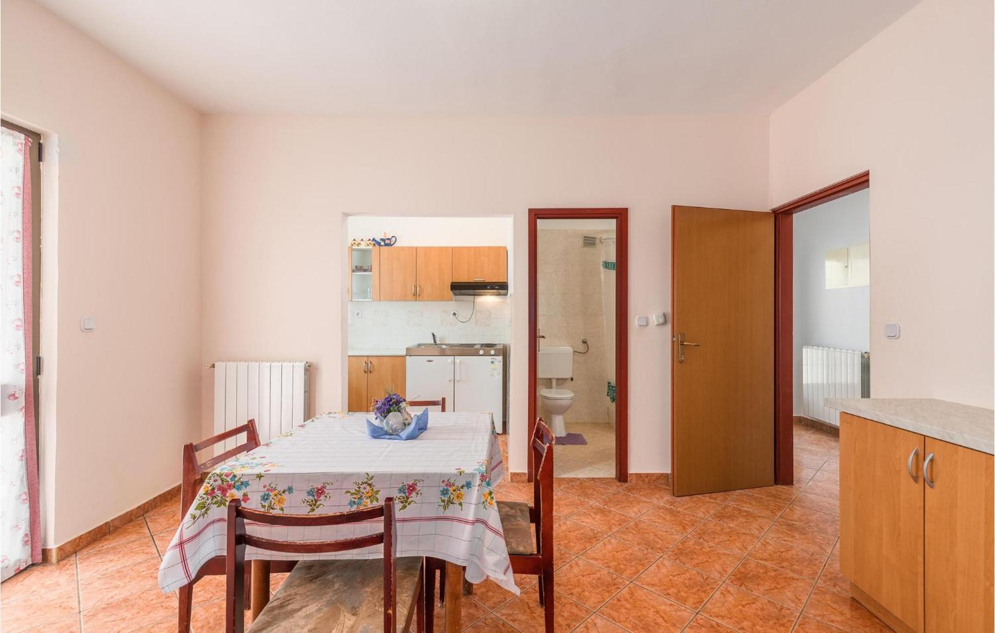Beautiful Home In Visnjan With Wifi Экстерьер фото