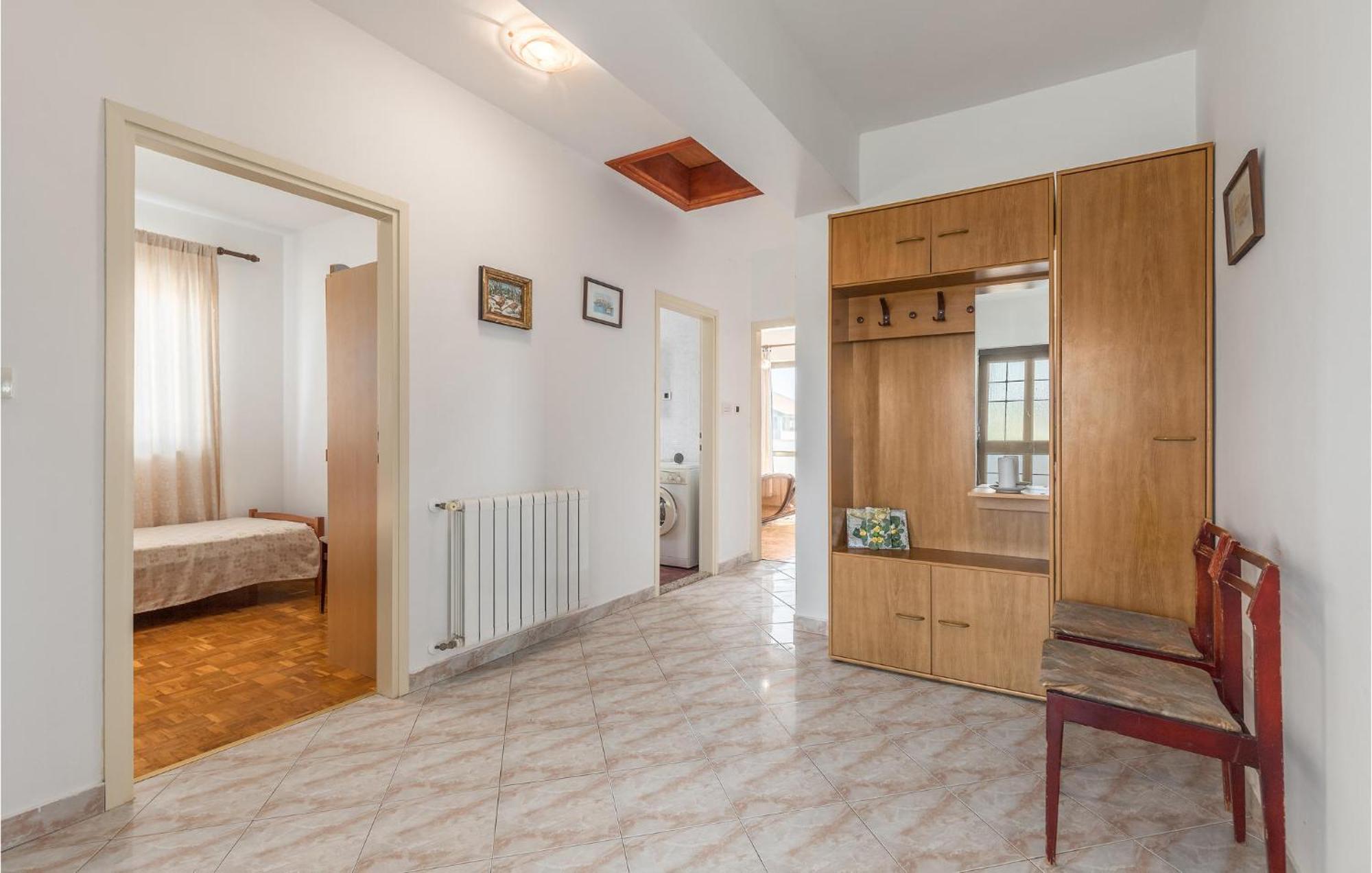 Beautiful Home In Visnjan With Wifi Экстерьер фото